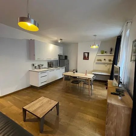 Invalides Tour Eiffel Amelie *