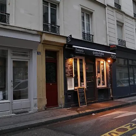 Invalides Tour Eiffel Amelie Daire *